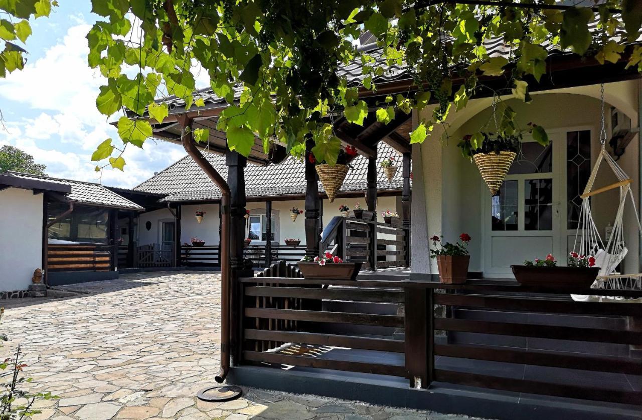 La Dory Apartment Satu Sugatag Luaran gambar